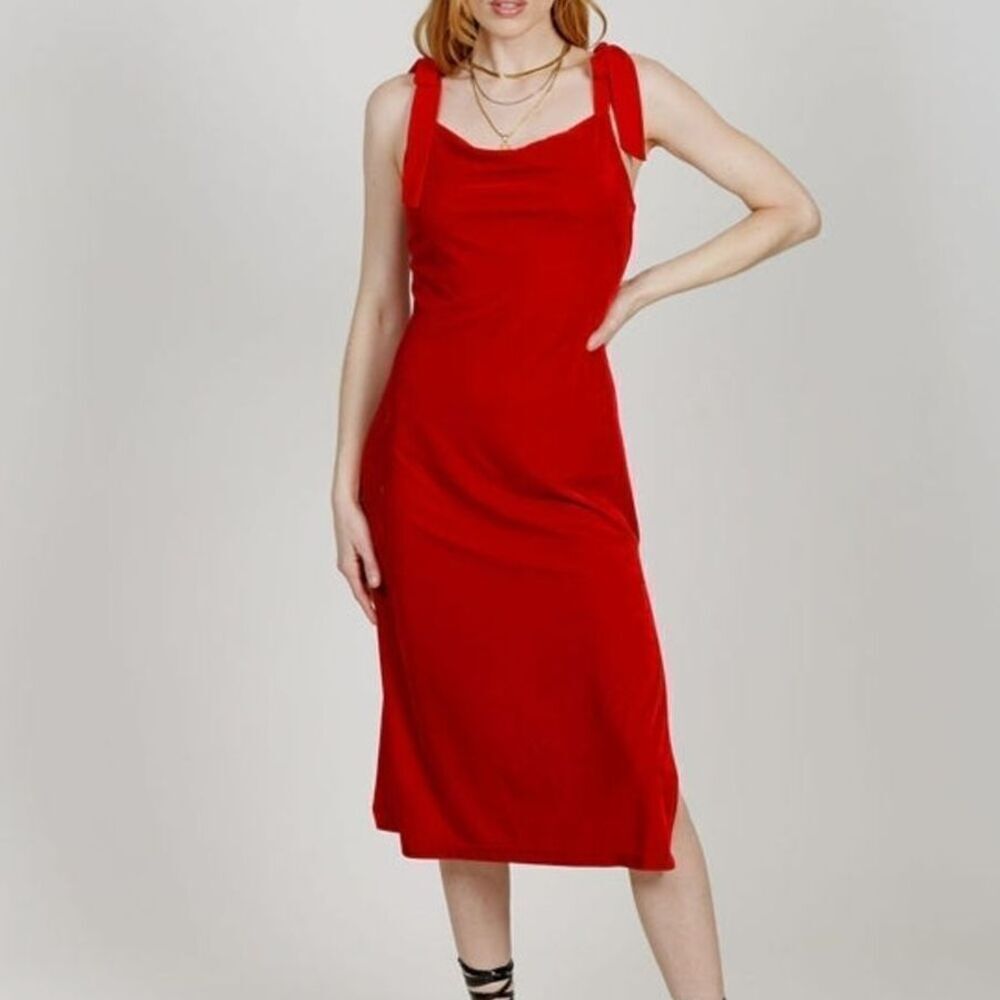Band of the Free Velvet Sleeveless Slip Midi Holiday Party Dress, Medium, Red
